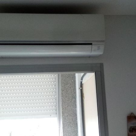 A Perte De Vue Linge De Maison Fourni Empuriabrava Exteriör bild